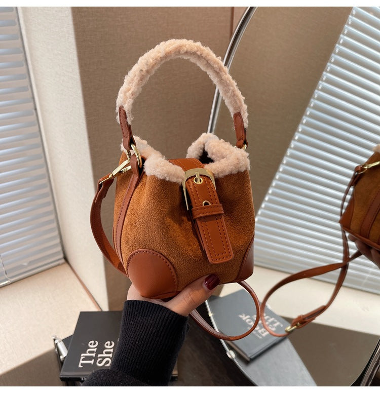 Shamew crossbody casual retro plush bag for women, versatile luxury handbag with soft plush exterior and adjustable strap.