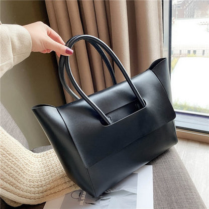 Large capacity Simple Retro tote bag by Shamew, luxury ladies handbag with a classic design and spacious interior.