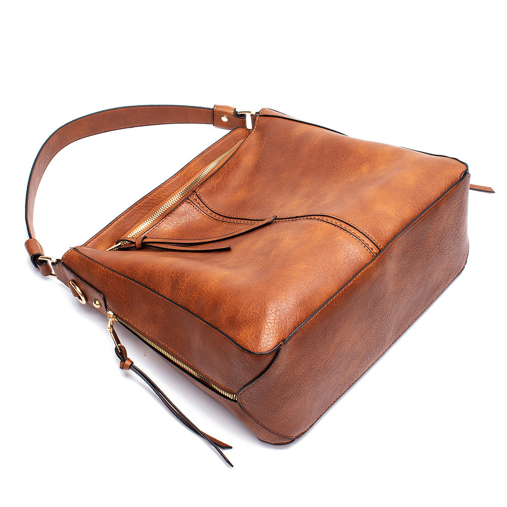 Luxury Shamew shoulder bag shopping tote for ladies, stylish handbag with spacious interior and elegant design.